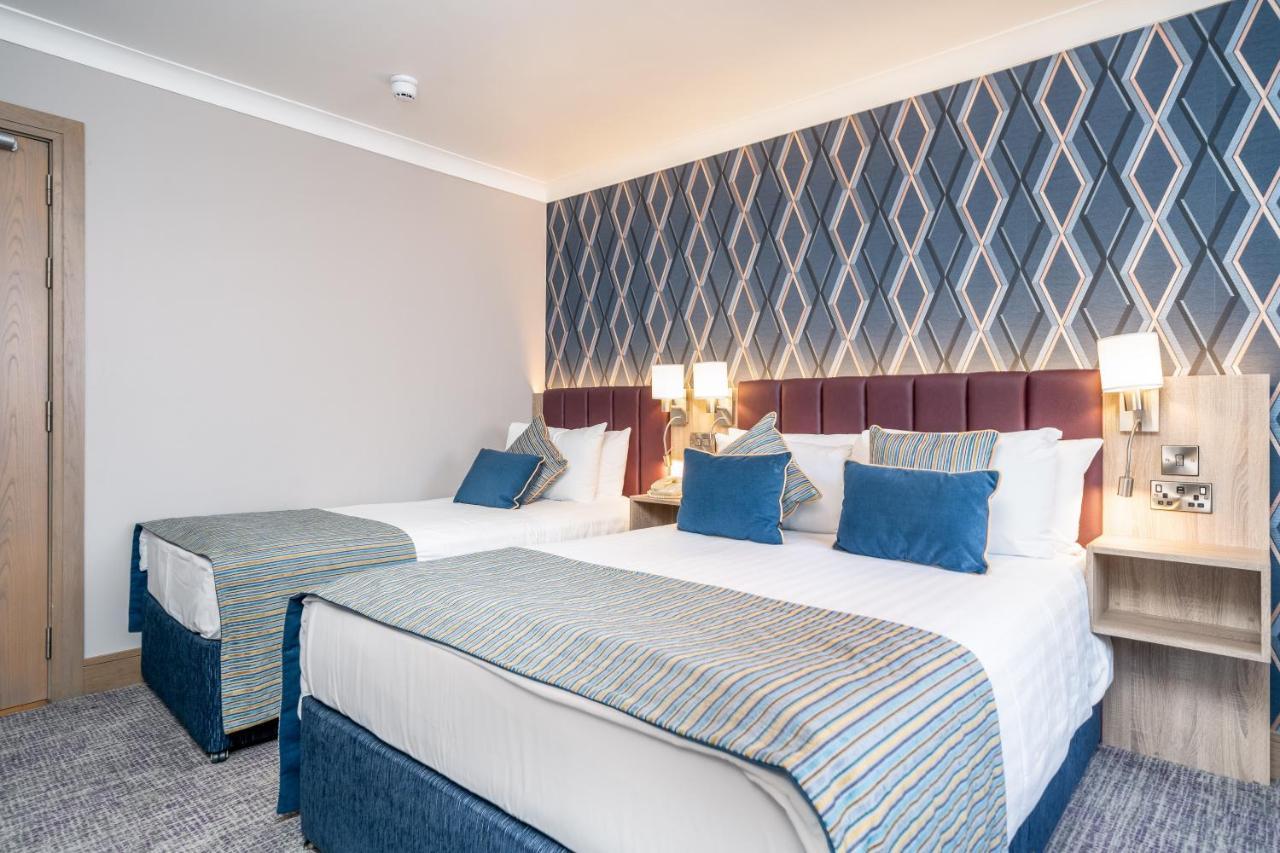 Rochestown Lodge Hotel ダン・レアリー エクステリア 写真