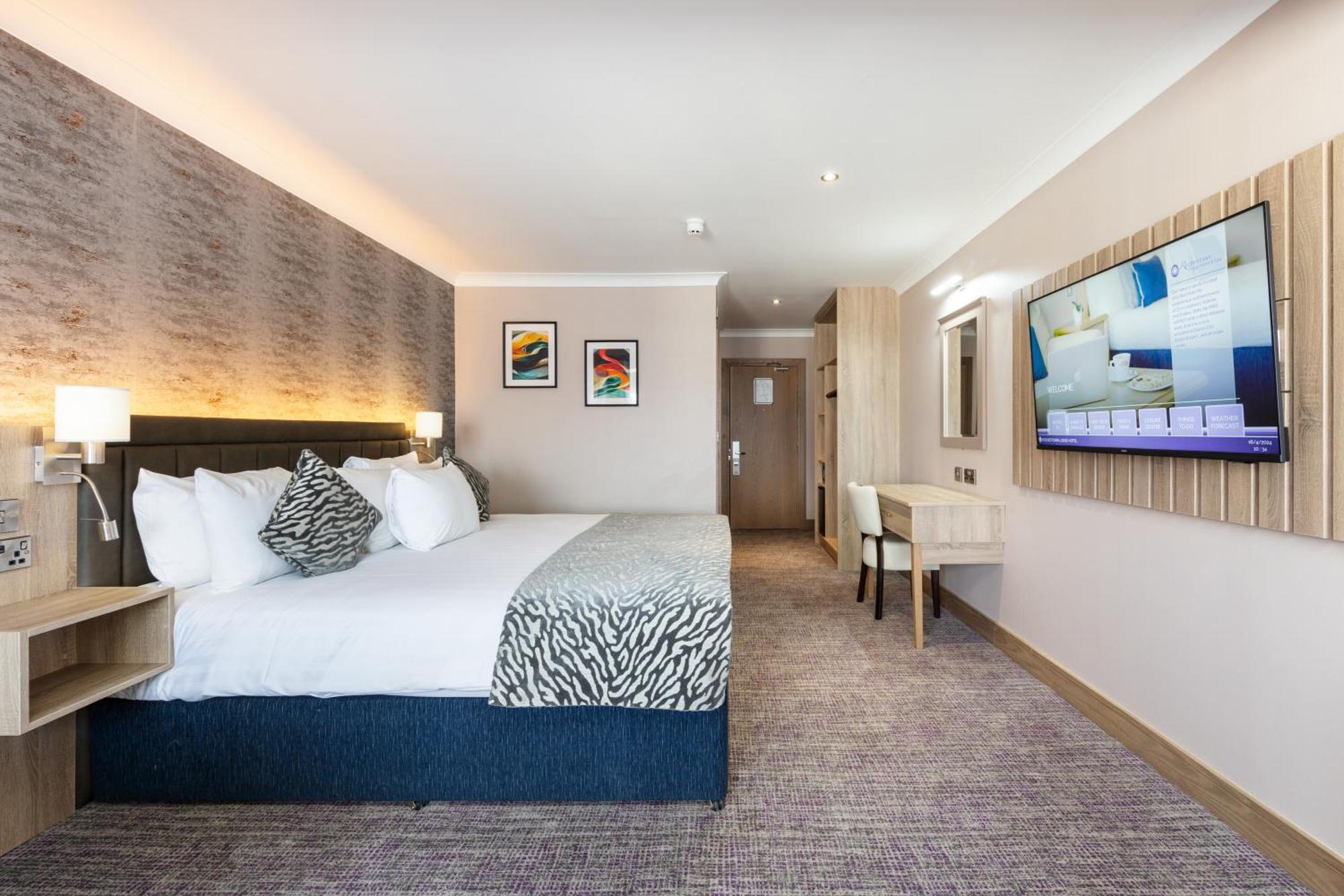 Rochestown Lodge Hotel ダン・レアリー エクステリア 写真