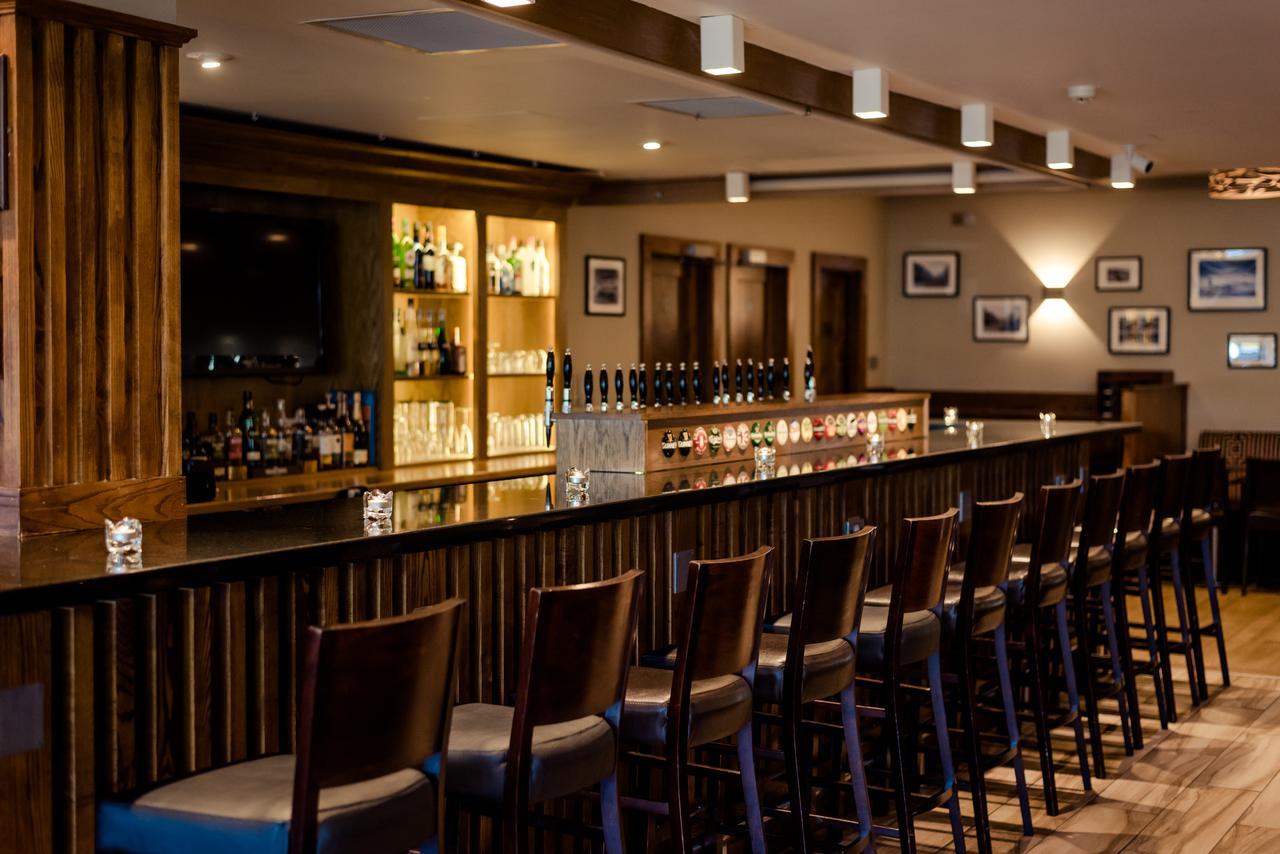 Rochestown Lodge Hotel ダン・レアリー エクステリア 写真