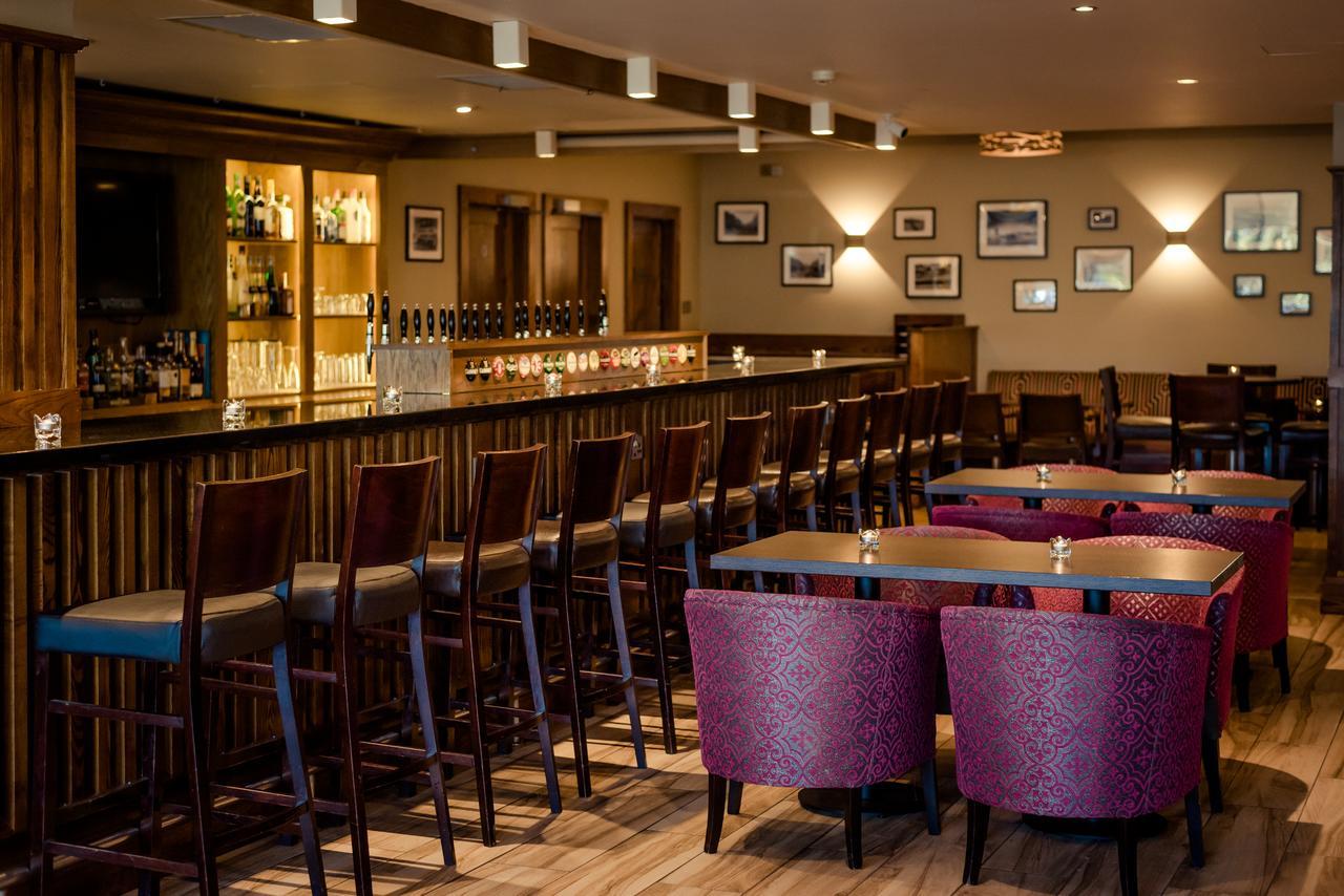 Rochestown Lodge Hotel ダン・レアリー エクステリア 写真
