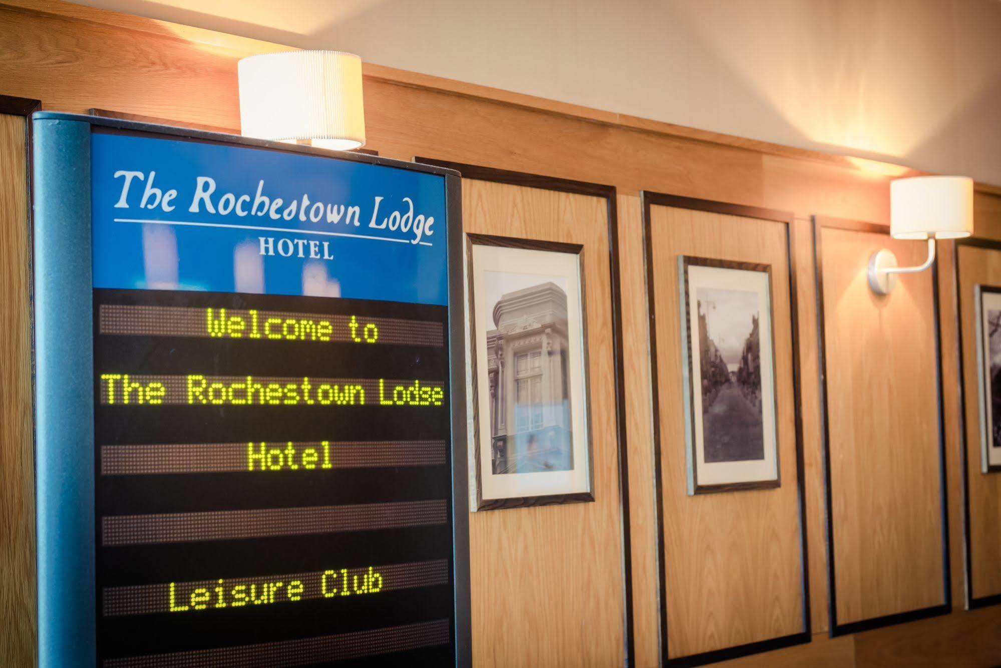 Rochestown Lodge Hotel ダン・レアリー エクステリア 写真